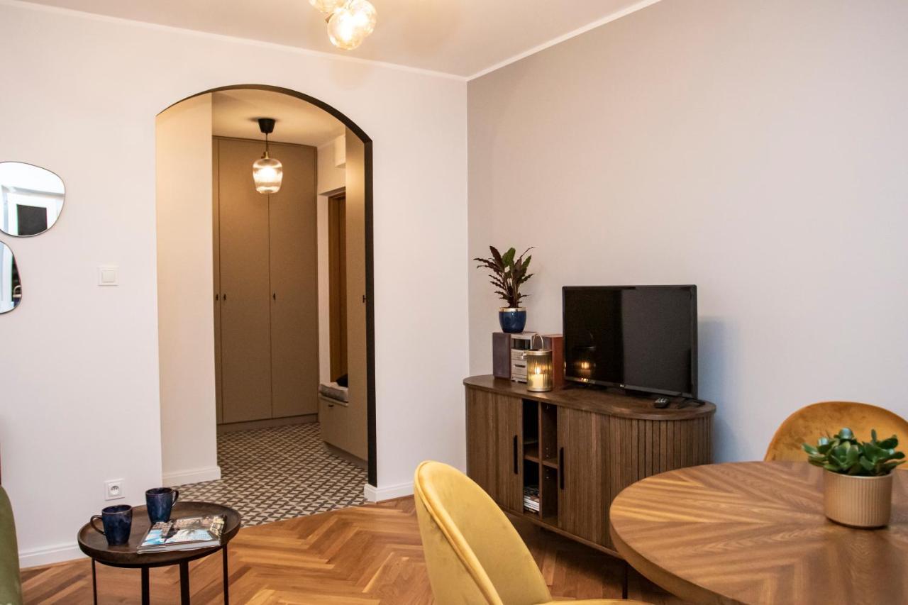 Apartament Przy Metrze Wierzbno Z Nuta Vintage Warsaw