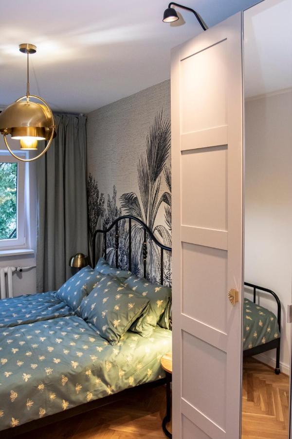 Apartament Przy Metrze Wierzbno Z Nuta Vintage Apartment *